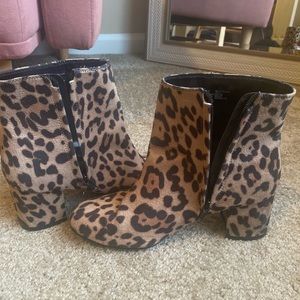 Leopard print booties!